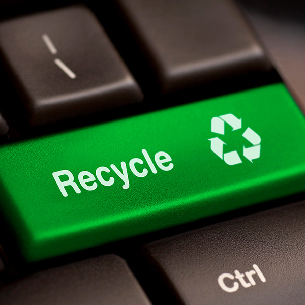 Ekološki aspekti IT poslovanja: recikliranje uređaja, smanjenje otpada, održivost